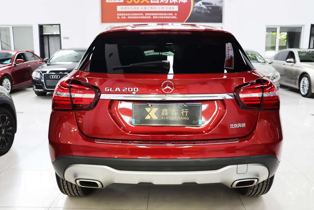 Mercedes-Benz GLA 2017 thumb 3