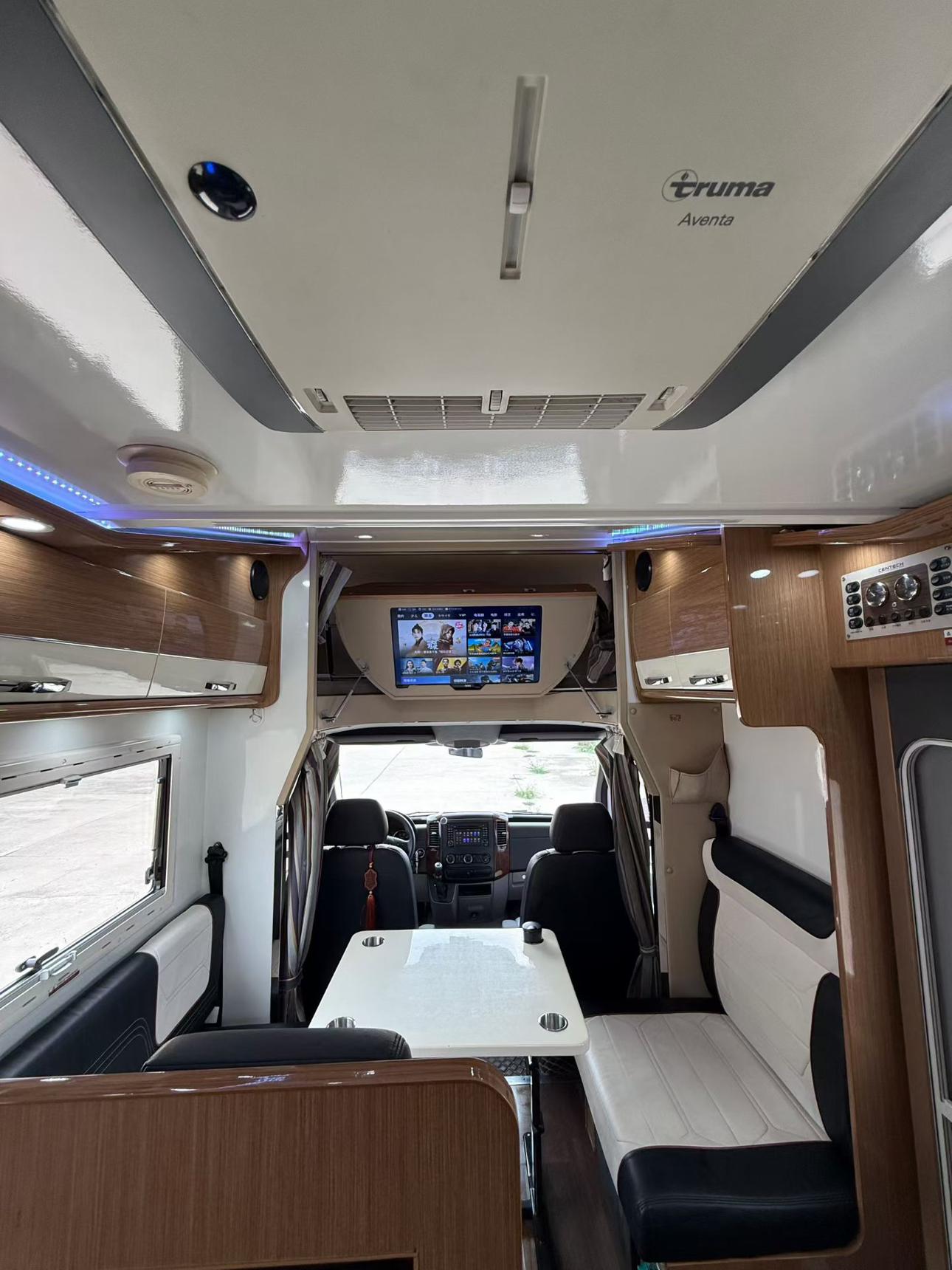 Mercedes-Benz Sprinter 2018 thumb 4