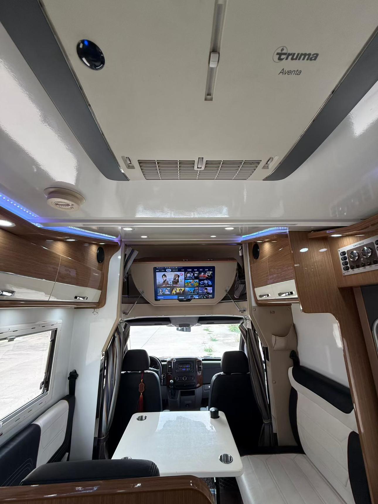 Mercedes-Benz Sprinter 2018 thumb 5