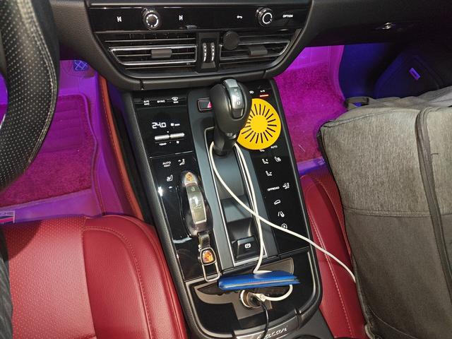 Porsche Macan 2022 thumb 7