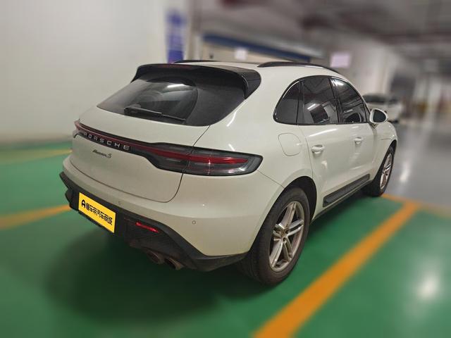 Porsche Macan 2022 thumb 12