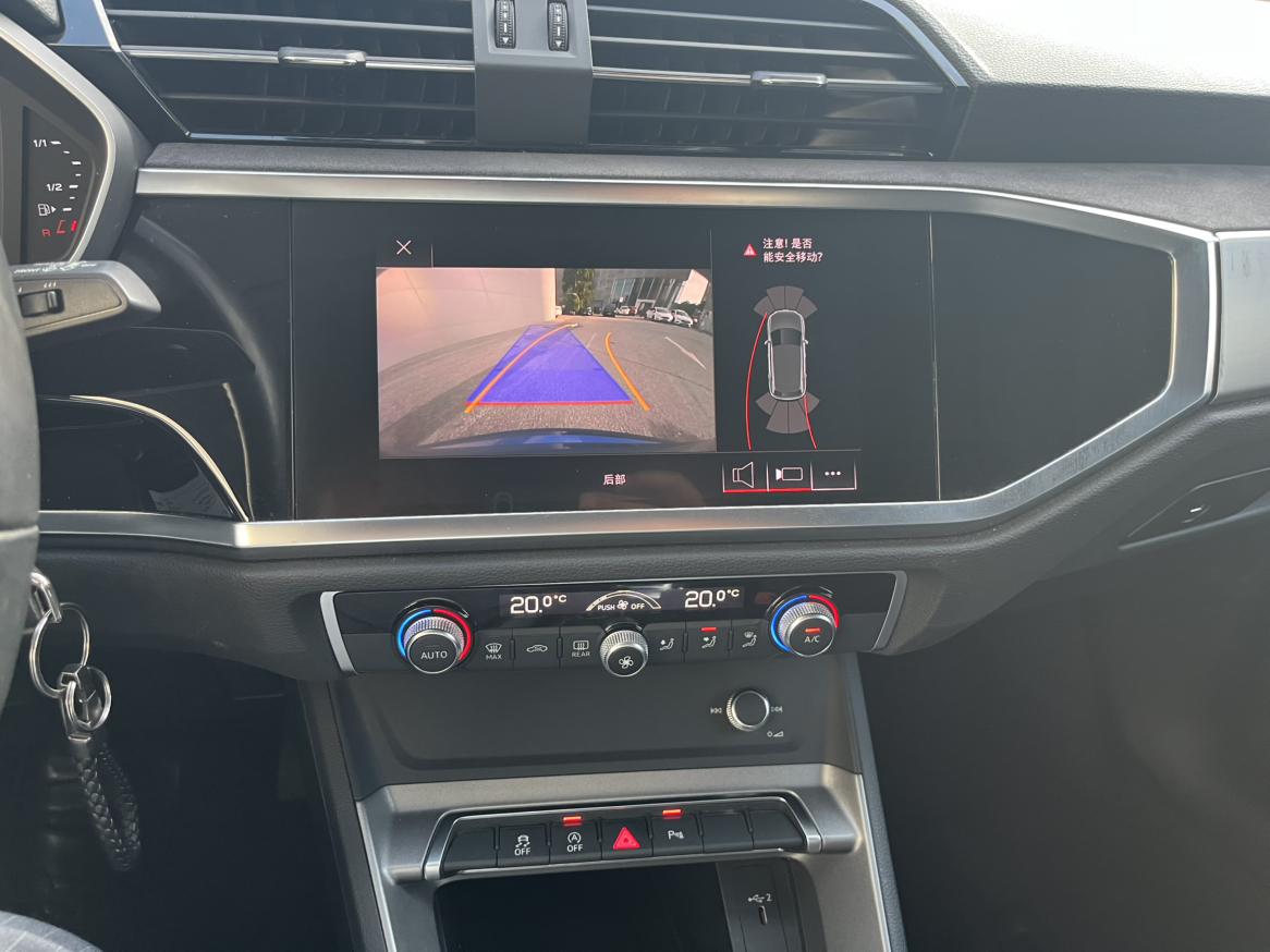 Audi Q3 2019 thumb 7