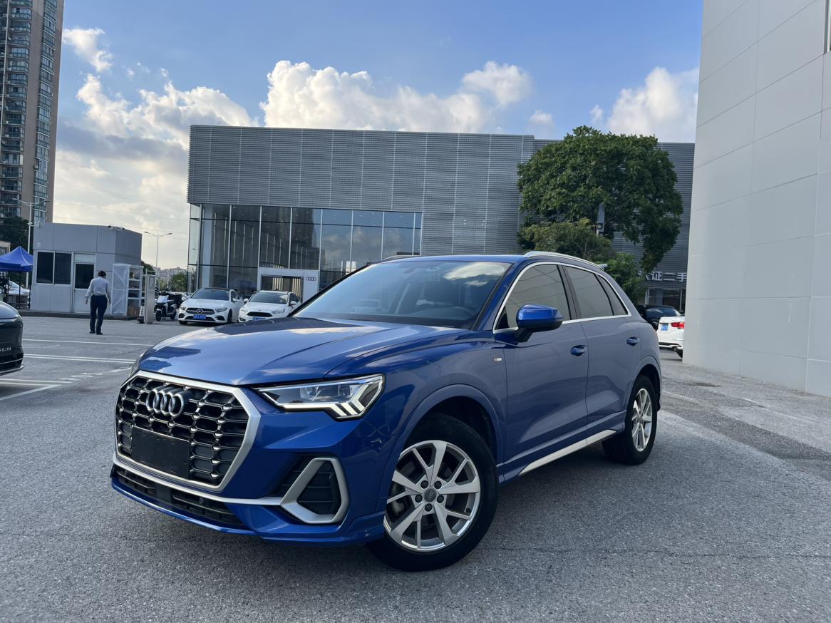 Audi Q3 2019 thumb 11