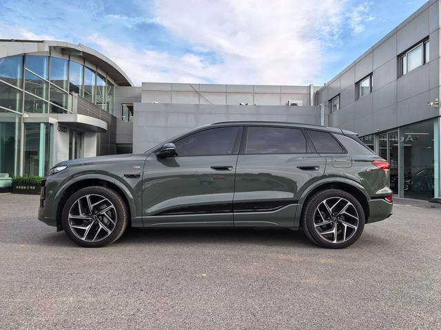 Audi Q6L e-tron 2026 thumb 2