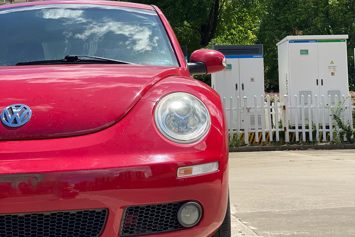 Volkswagen Beetle 2008 thumb 2