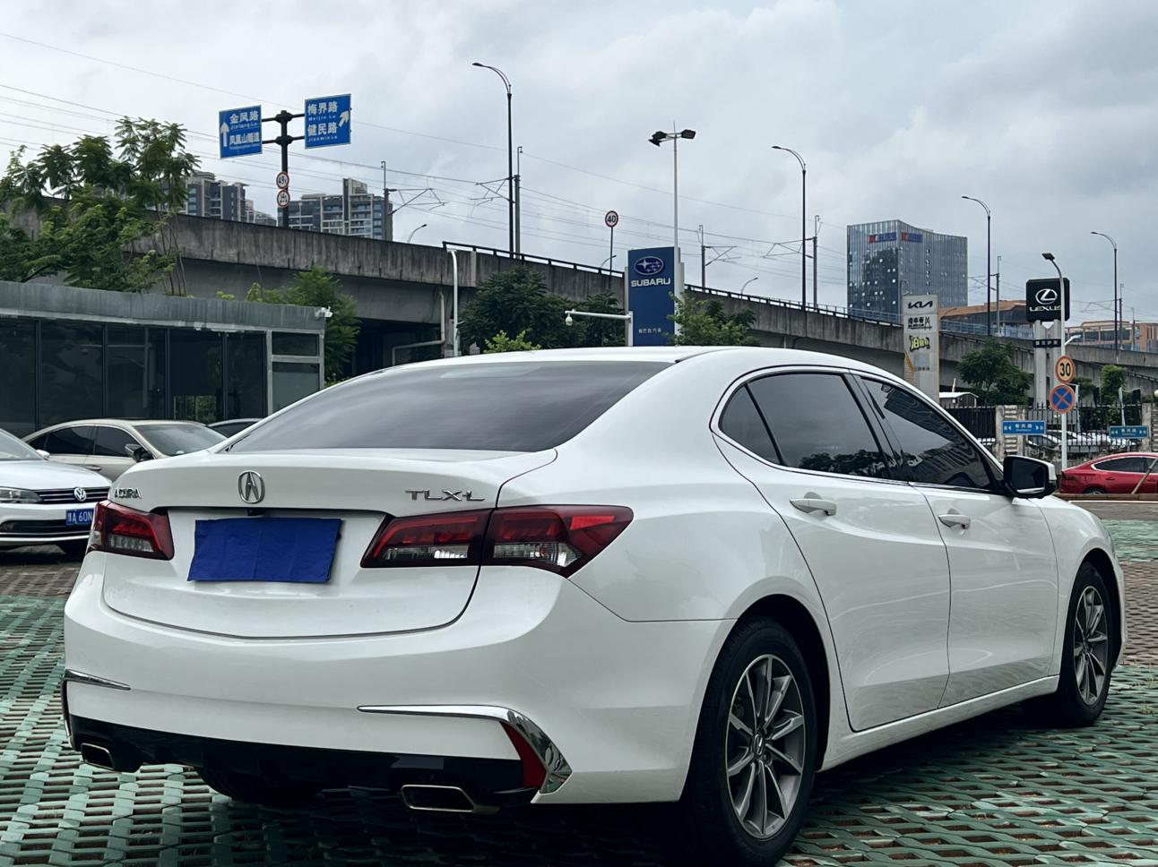 Acura TLX-L 2018 thumb 5