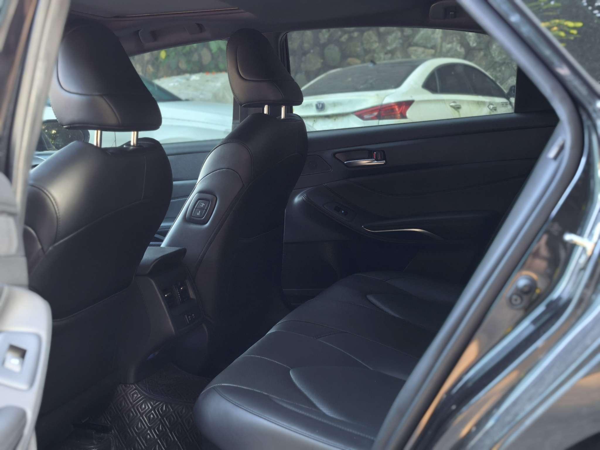 Toyota Avalon 2022 thumb 8