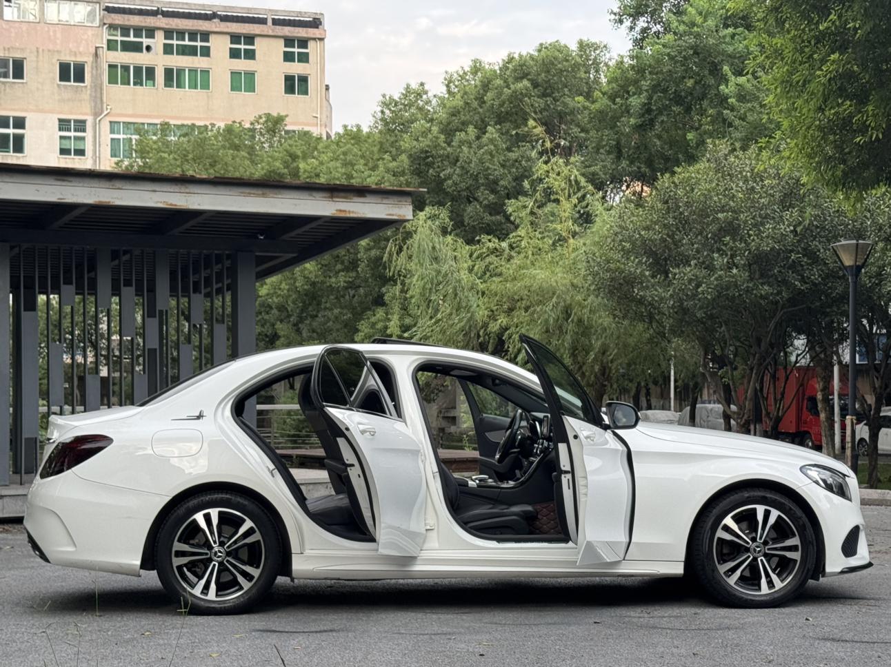 Mercedes-Benz C-Класс 2015 thumb 5