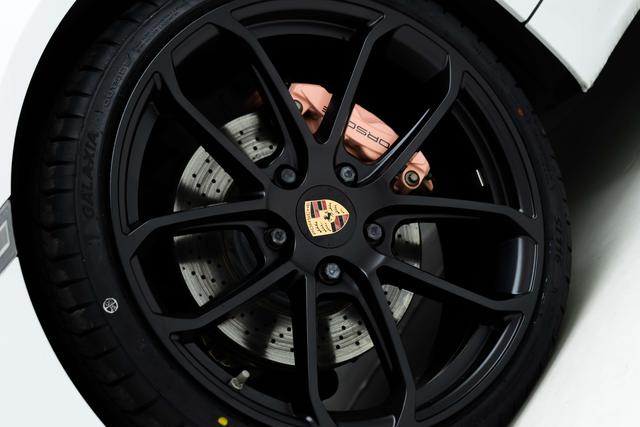 Porsche 718 2018 thumb 3