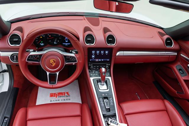Porsche 718 2018 thumb 8