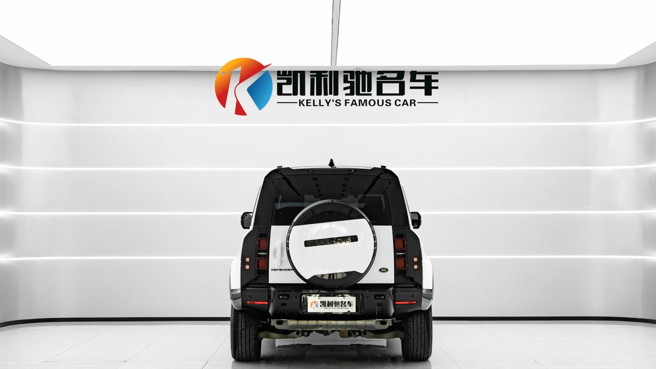 Land Rover Defender 2022 1