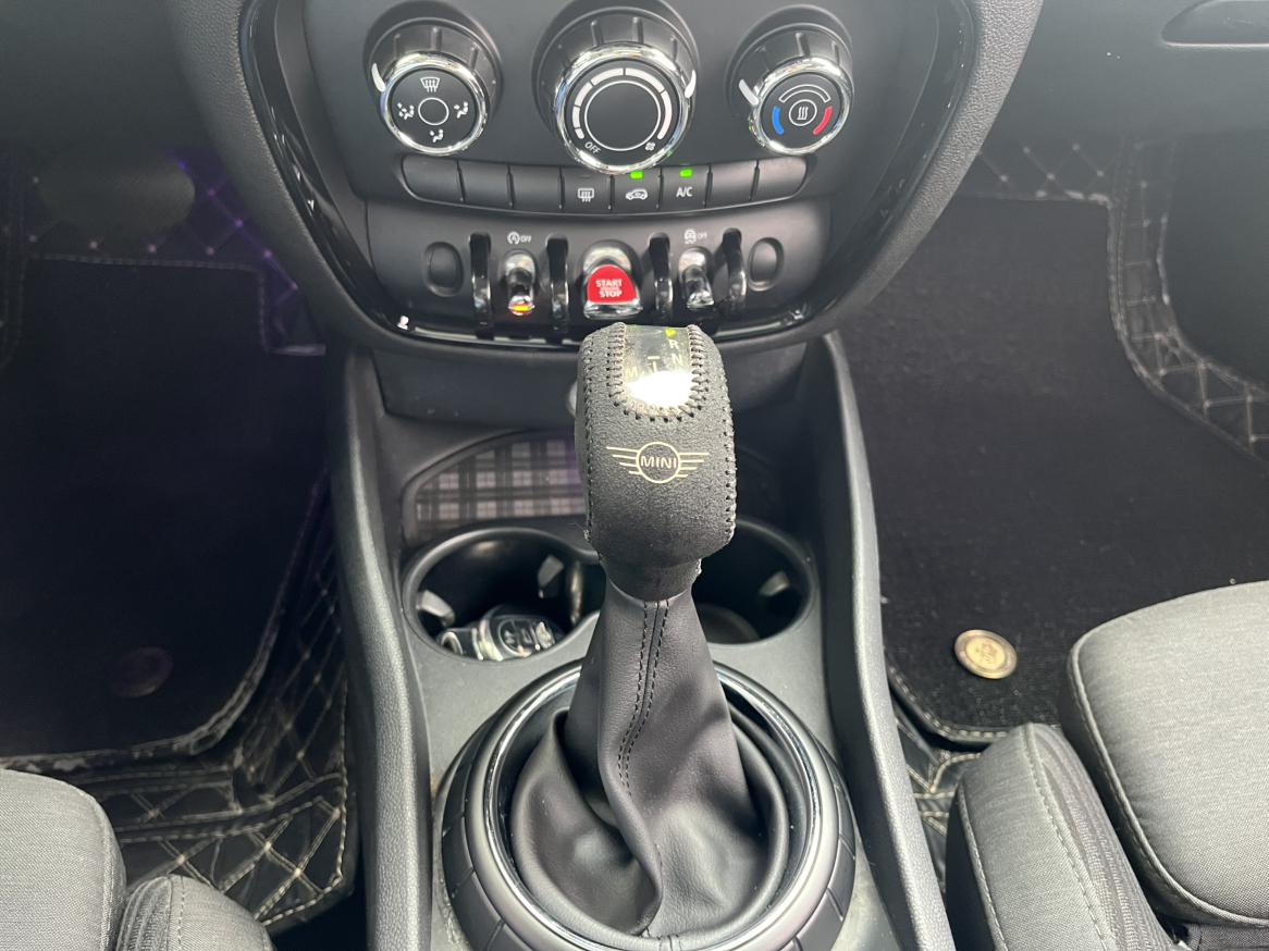 Mini Clubman 2016 thumb 10