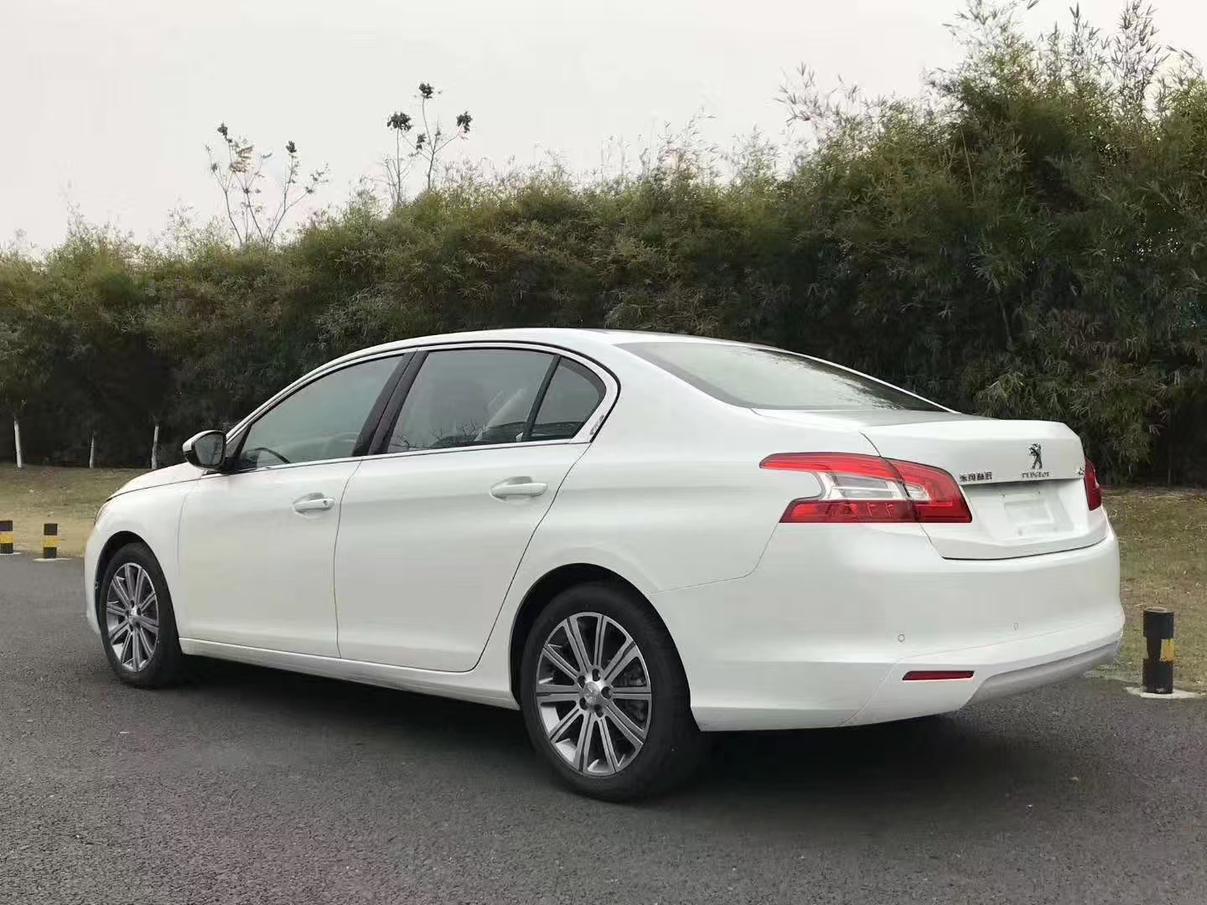 Peugeot 408 2015 thumb 11