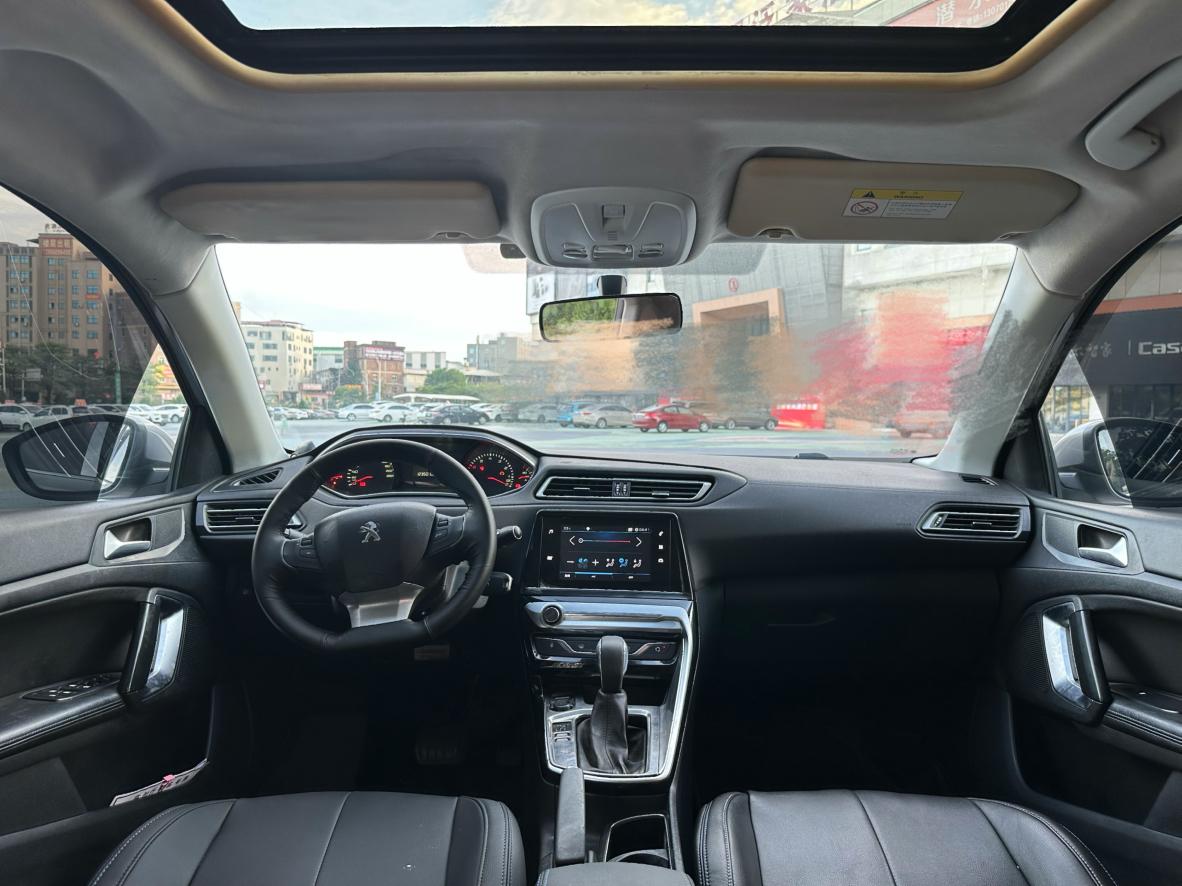 Peugeot 308 2016 thumb 5