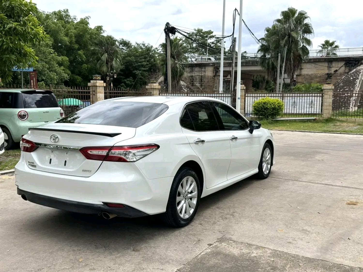 Toyota Camry 2018 thumb 4