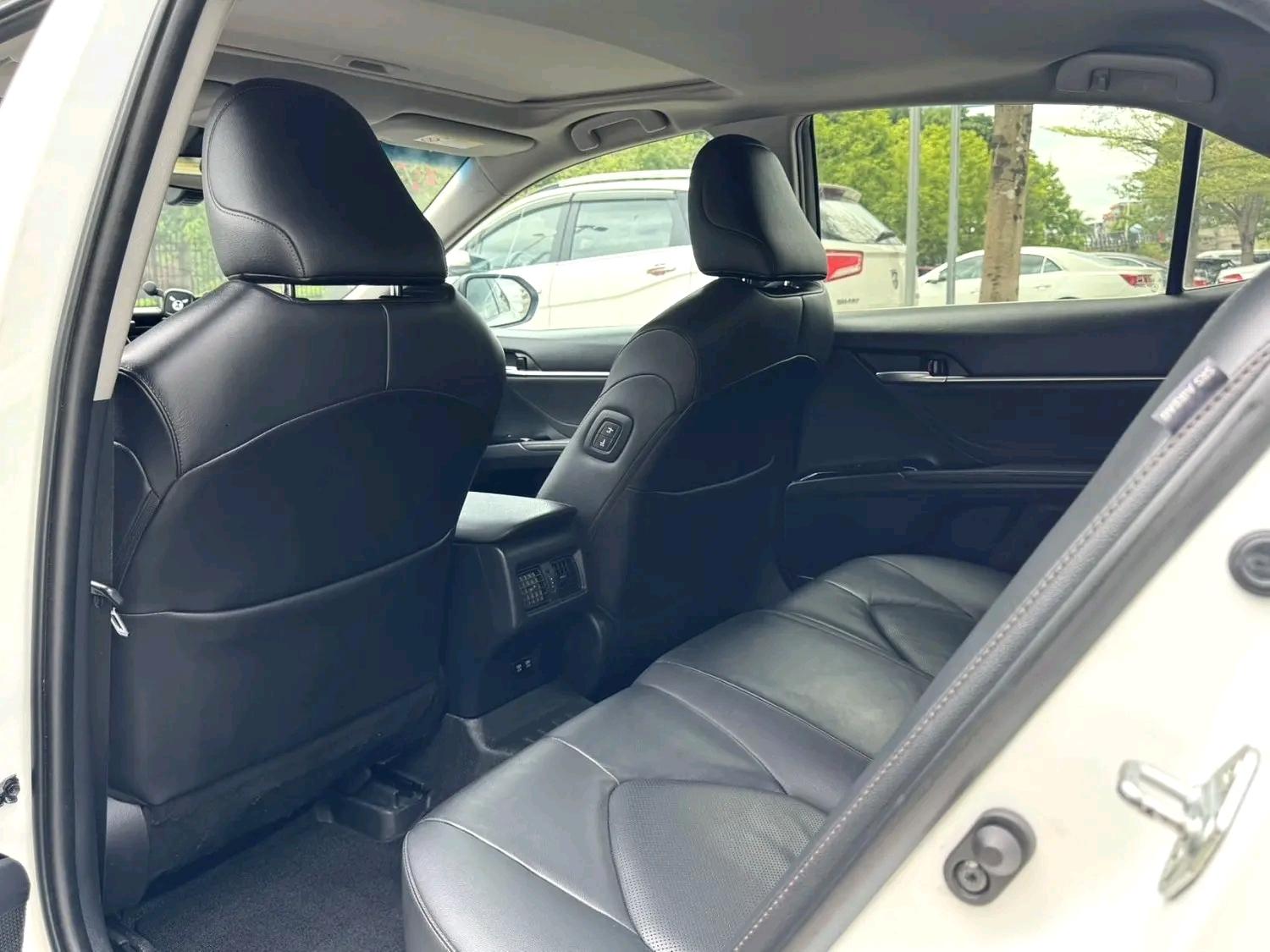 Toyota Camry 2018 thumb 7