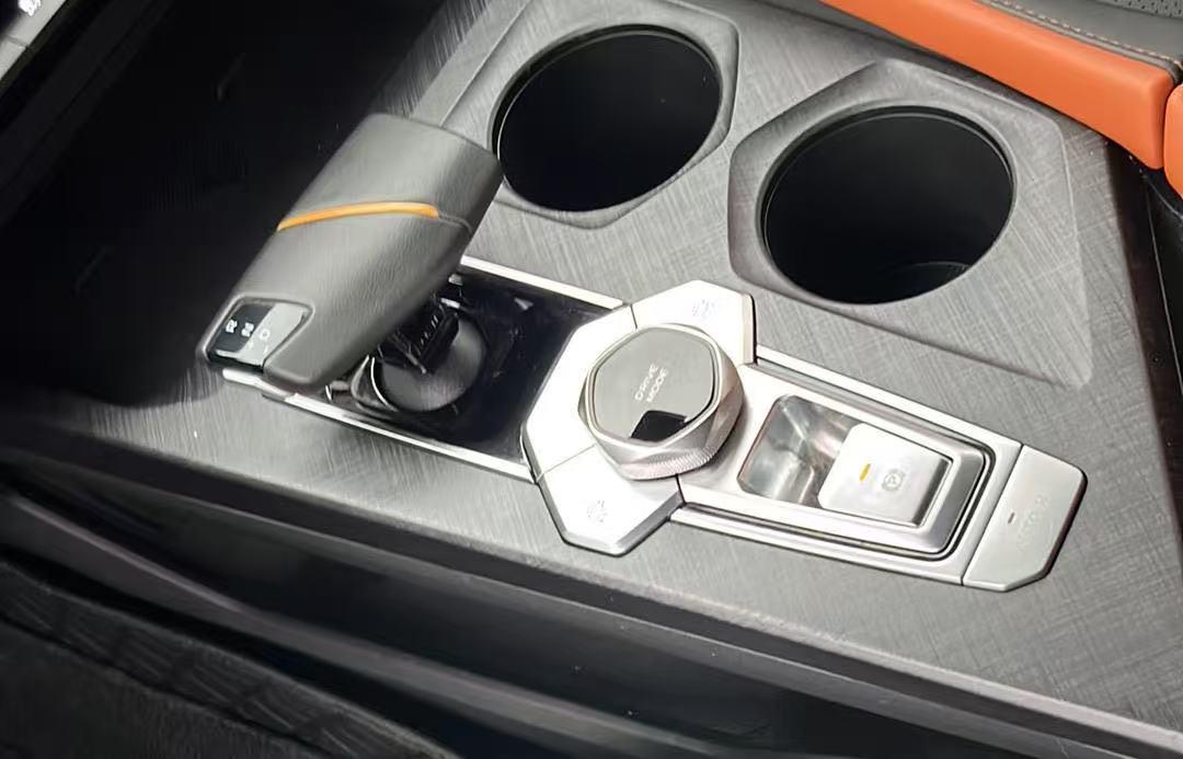 Changan UNI-V 2022 thumb 10