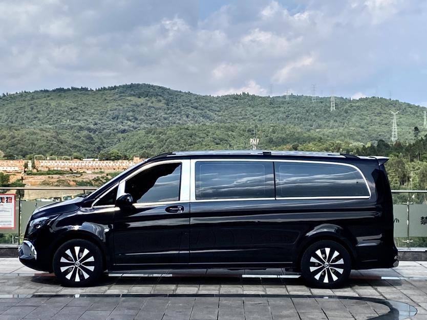 Mercedes-Benz Wei Ting 2023 thumb 2