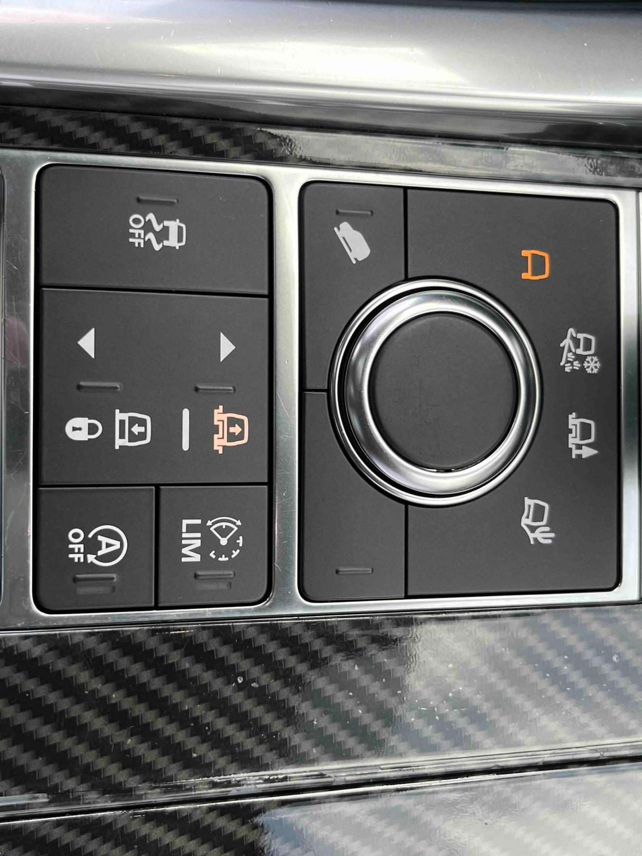 Land Rover Range Rover Sport 2017 thumb 11