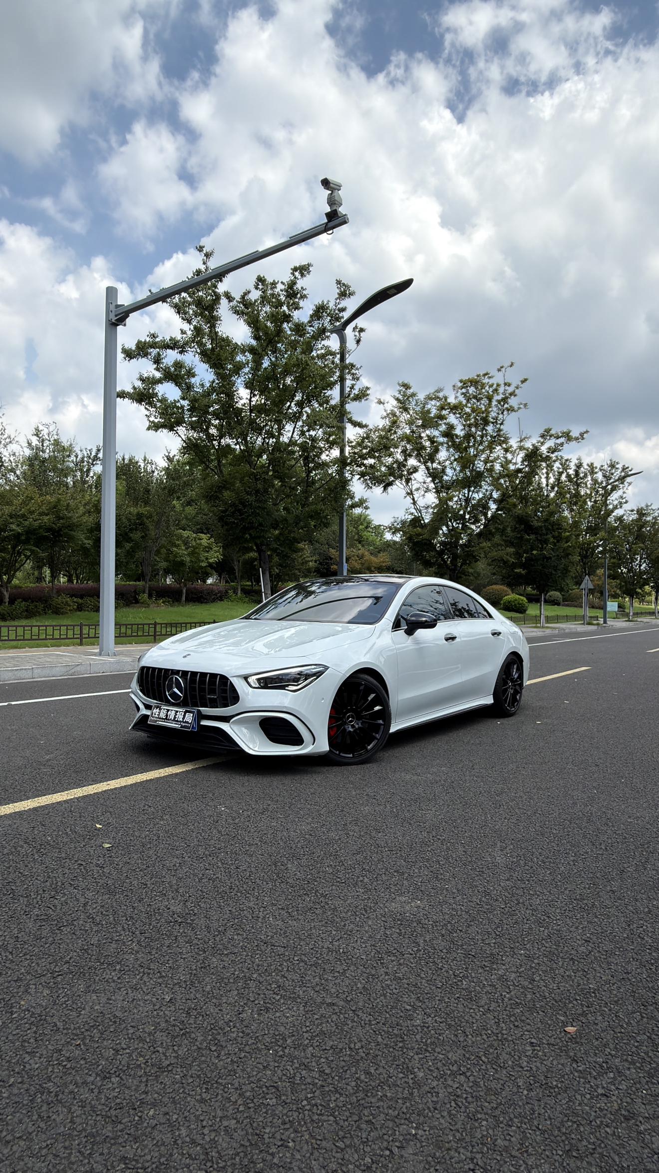 Mercedes-Benz CLA AMG 2020 thumb 4