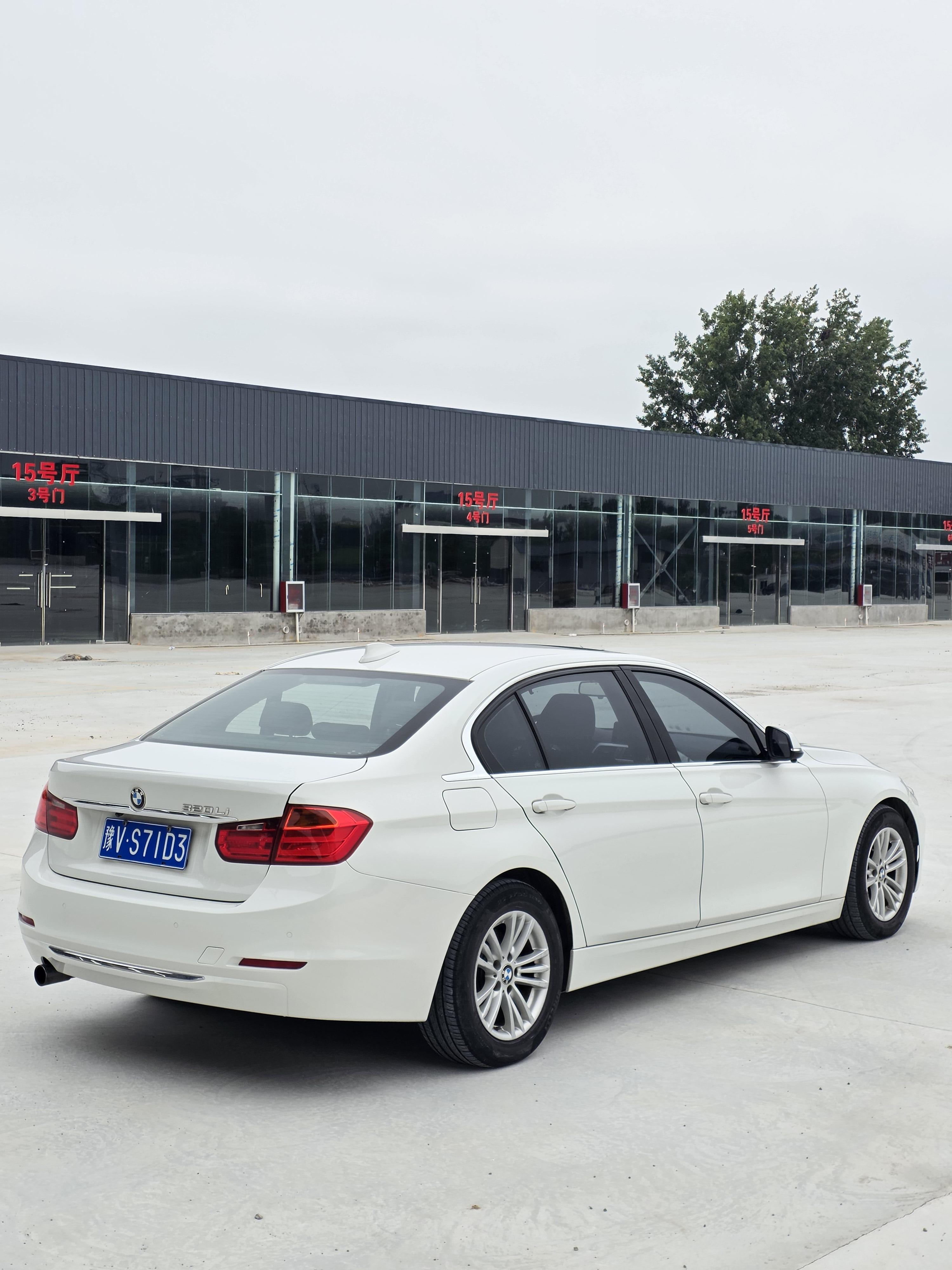 BMW 3 серии 2015 thumb 2