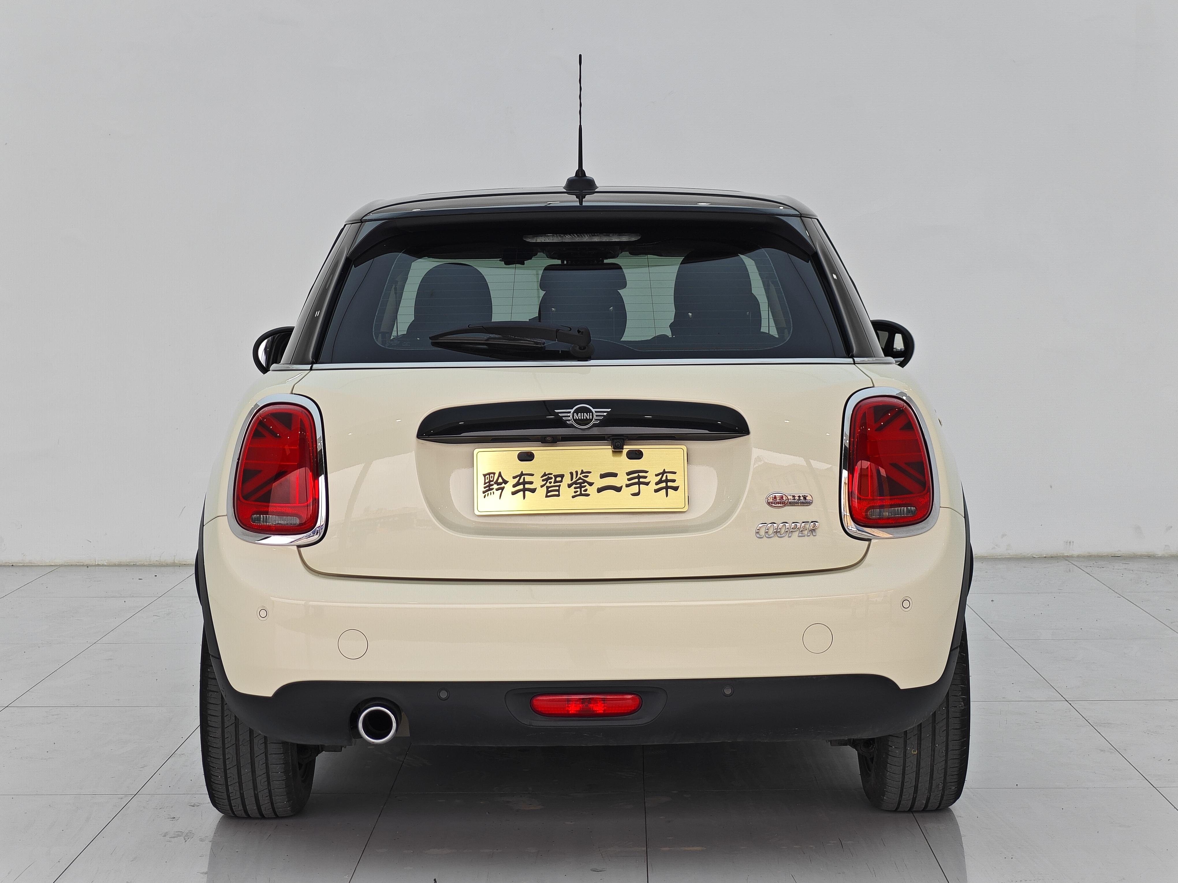 Mini Hatch 2018 thumb 4