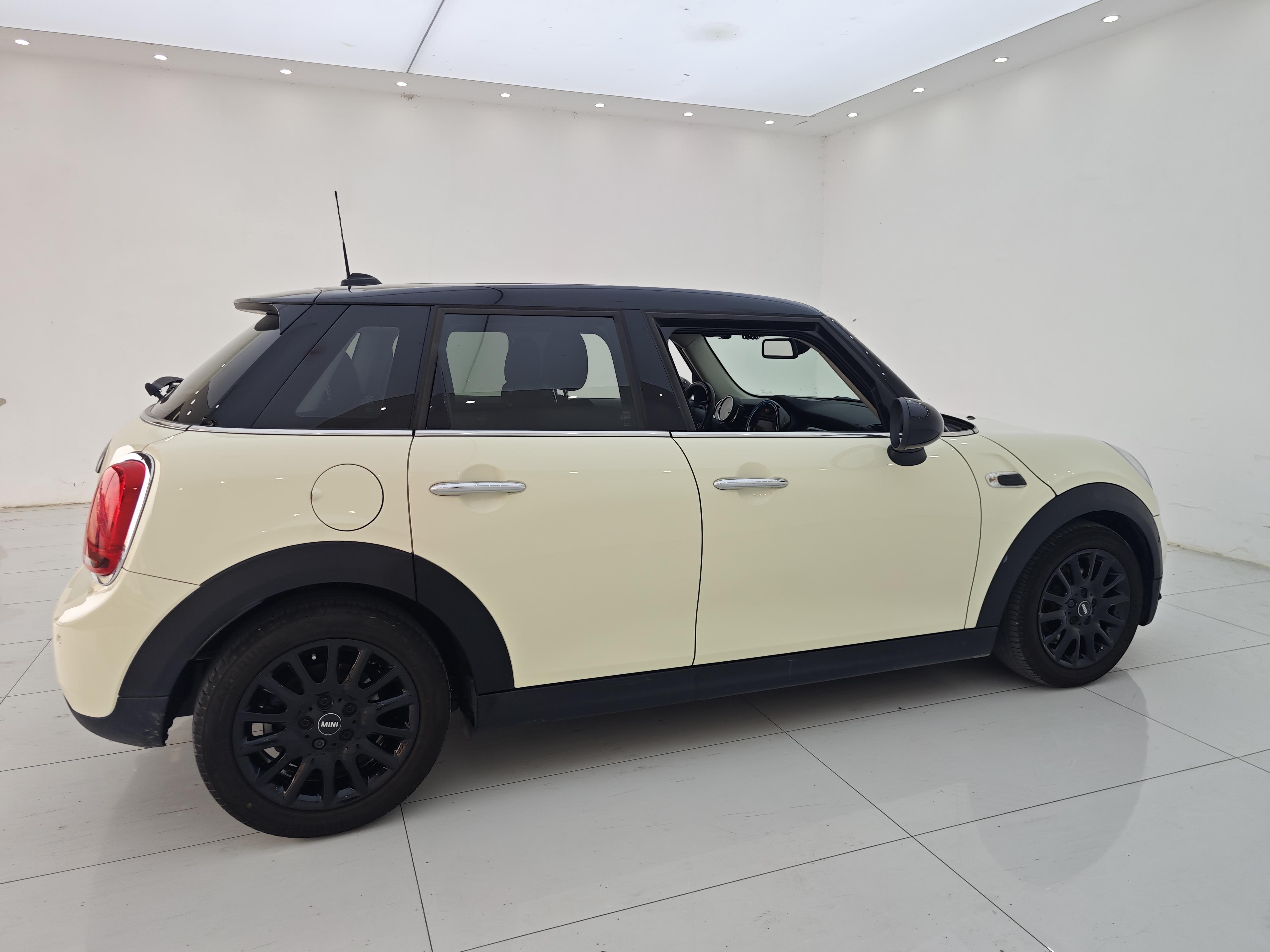 Mini Hatch 2018 thumb 6