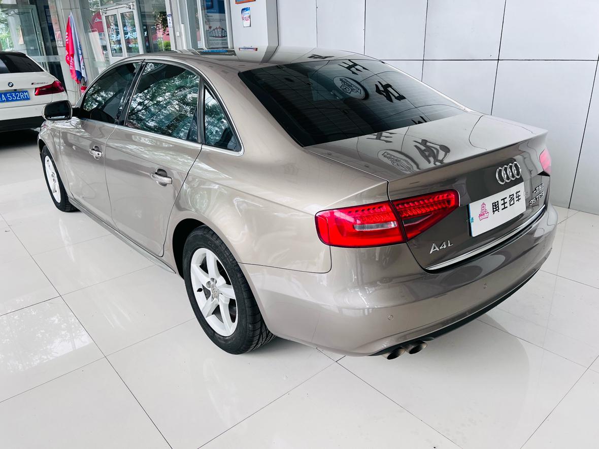 Audi A4 2013 thumb 3