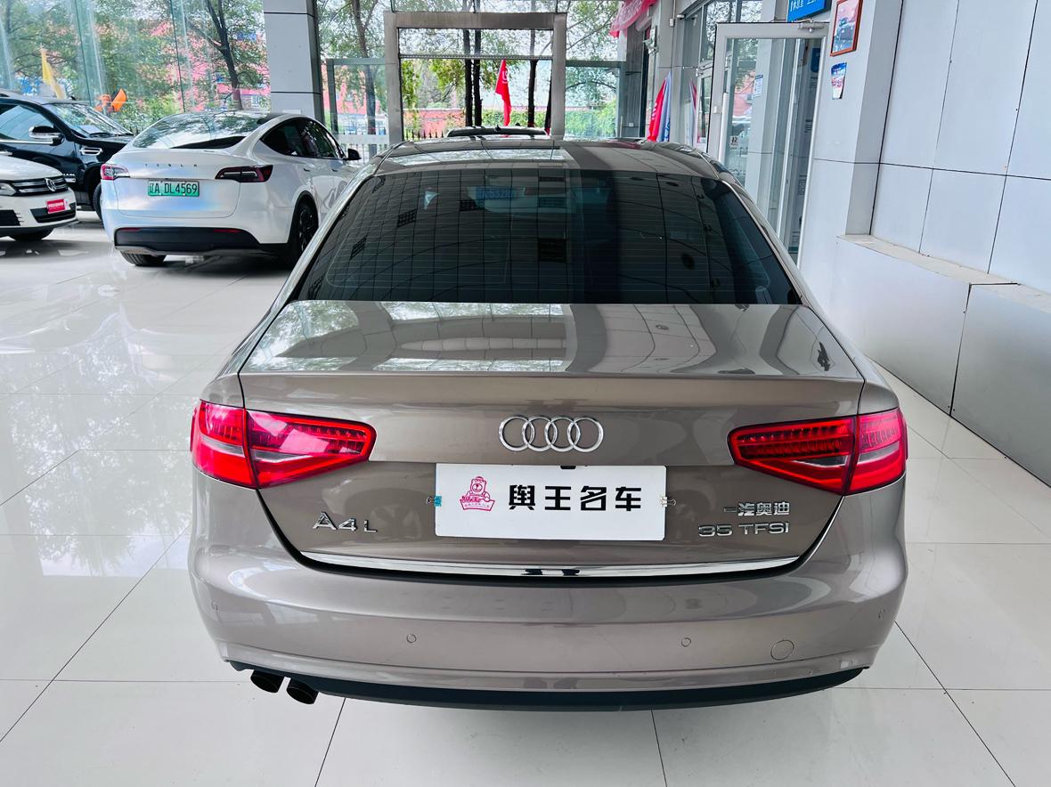 Audi A4 2013 thumb 4