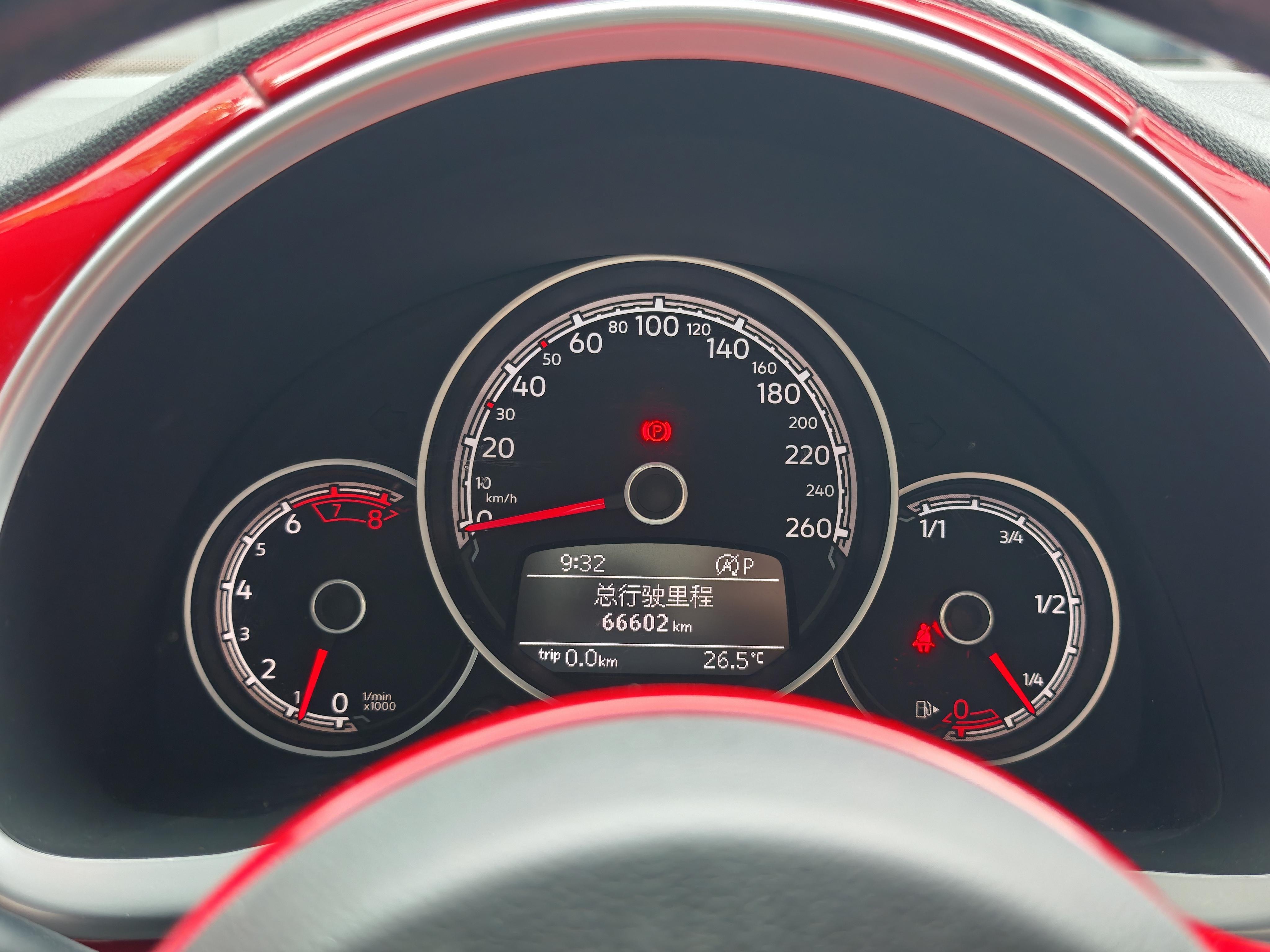 Volkswagen Beetle 2017 thumb 8