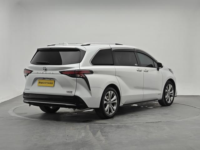 Toyota Sienna 2023 thumb 5