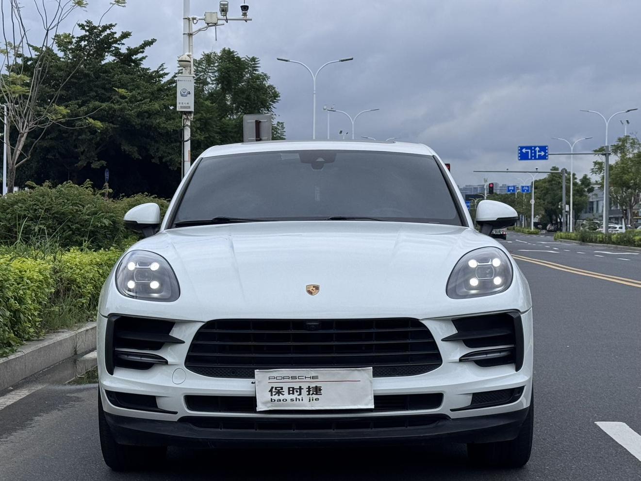 Porsche Macan 2018 thumb 9