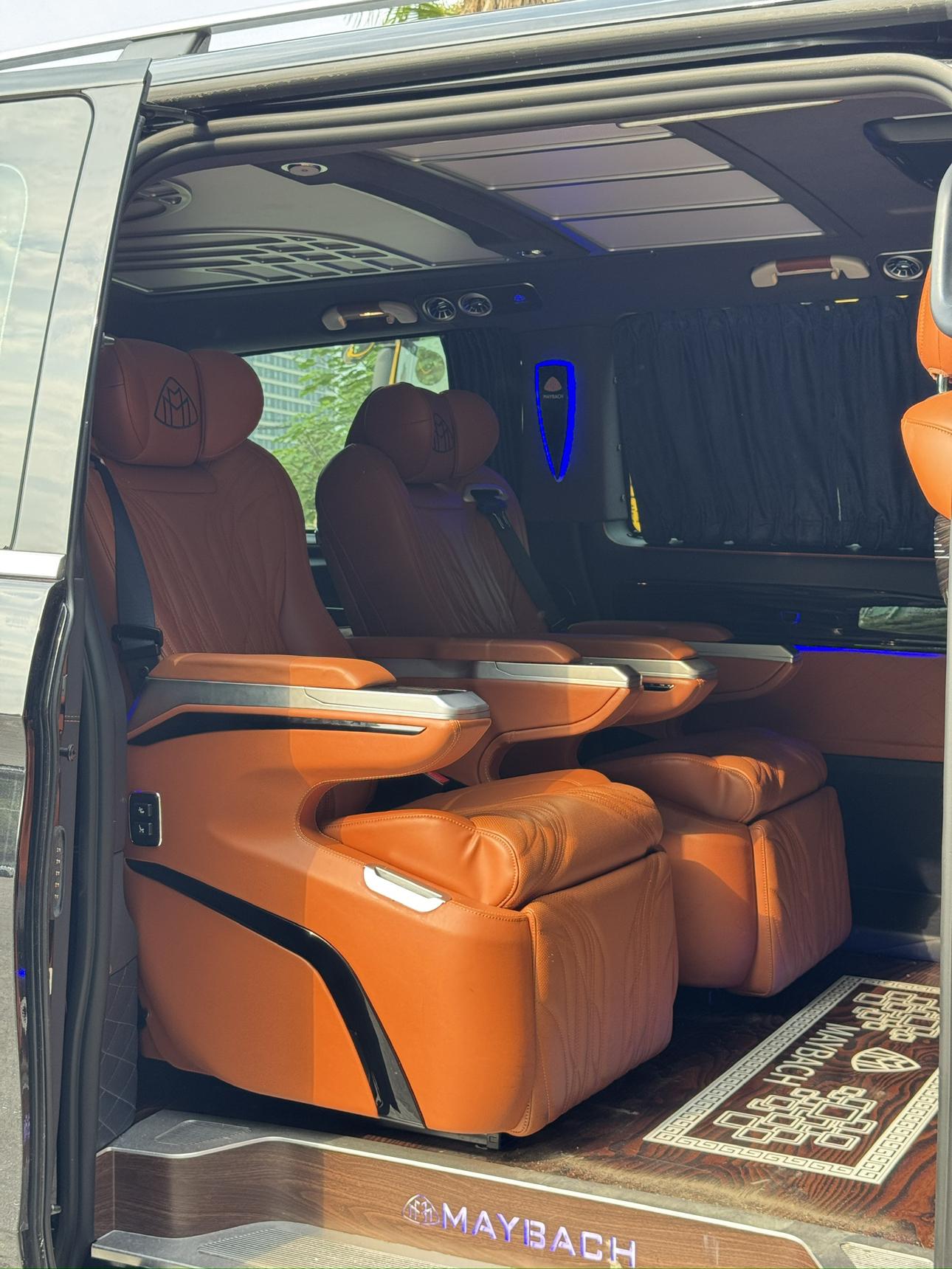Mercedes-Benz Wei Ting 2023 thumb 3