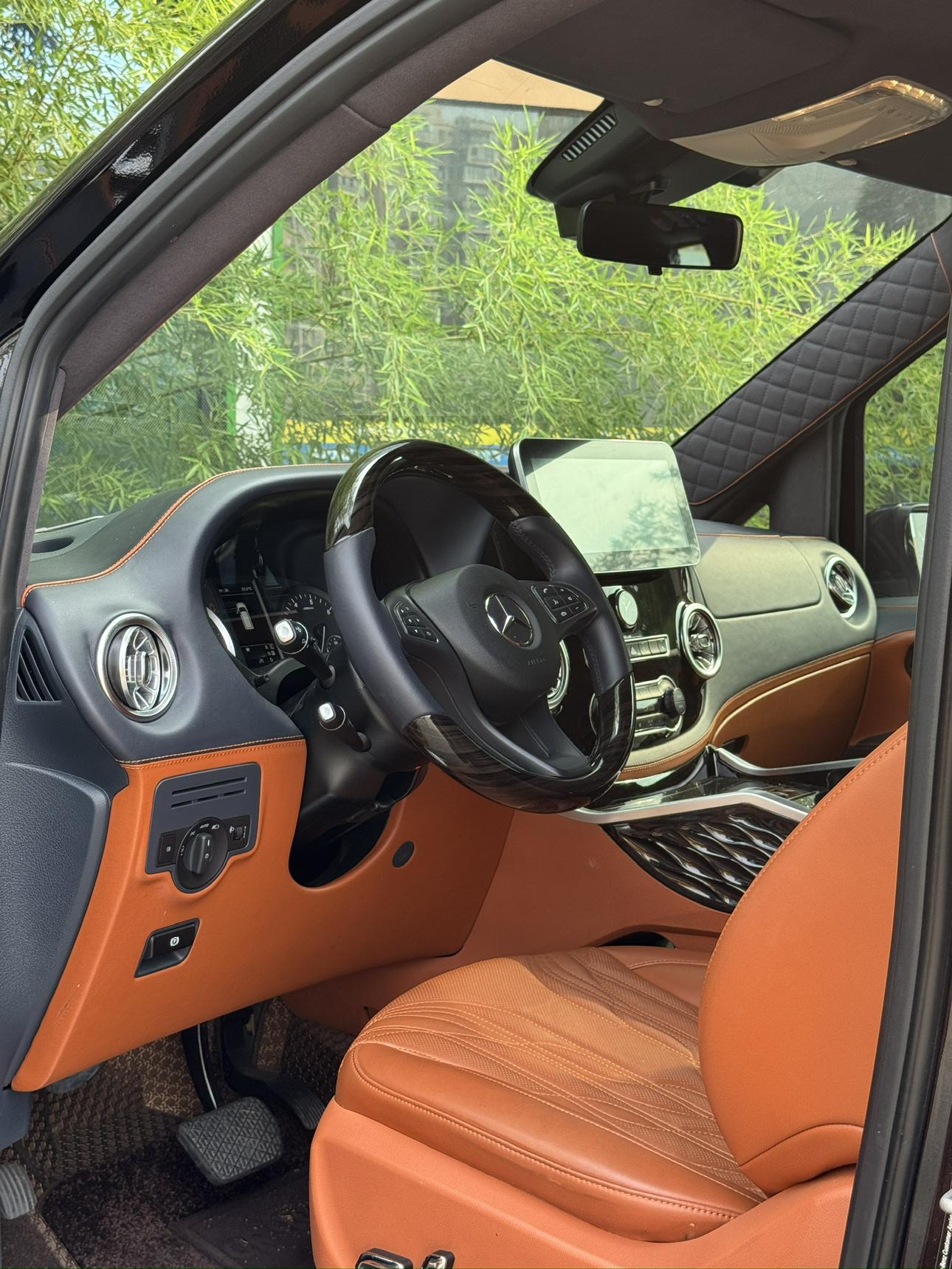 Mercedes-Benz Wei Ting 2023 thumb 6