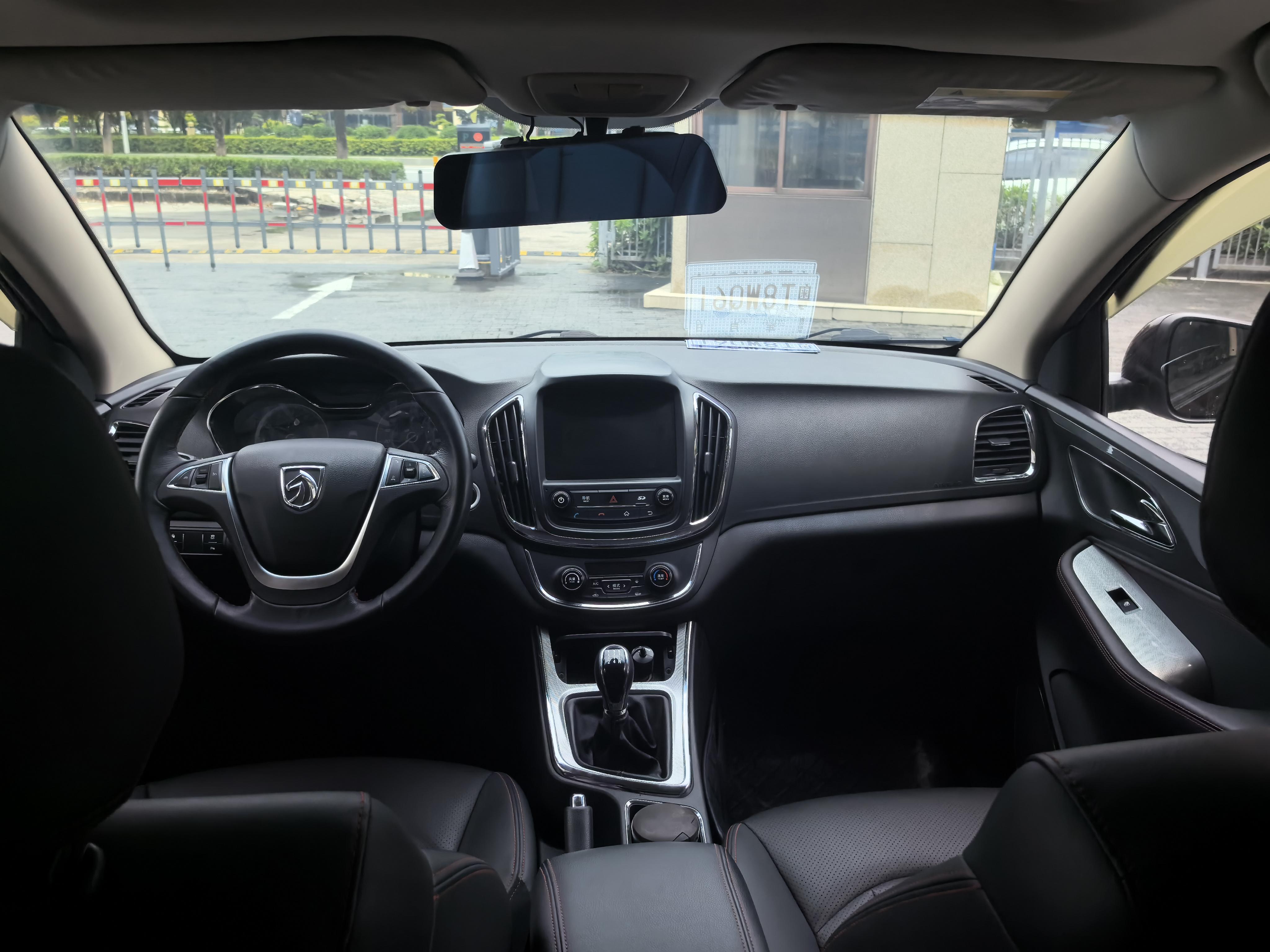 Baojun 560 2015 thumb 12