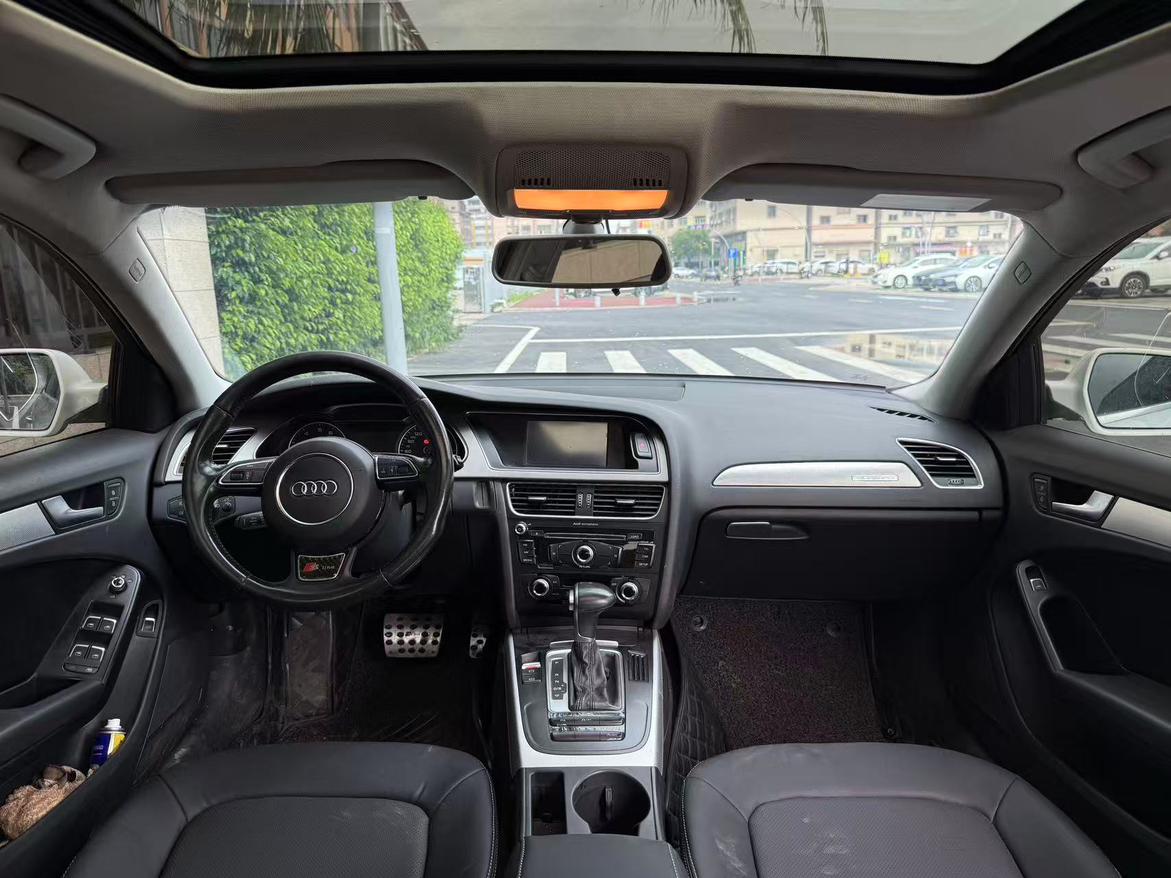 Audi A4 2015 thumb 5