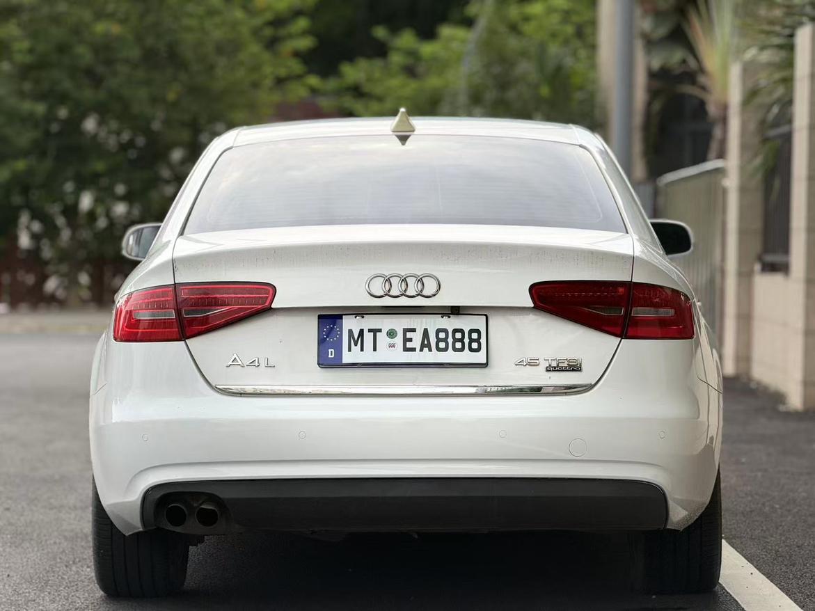 Audi A4 2015 thumb 12