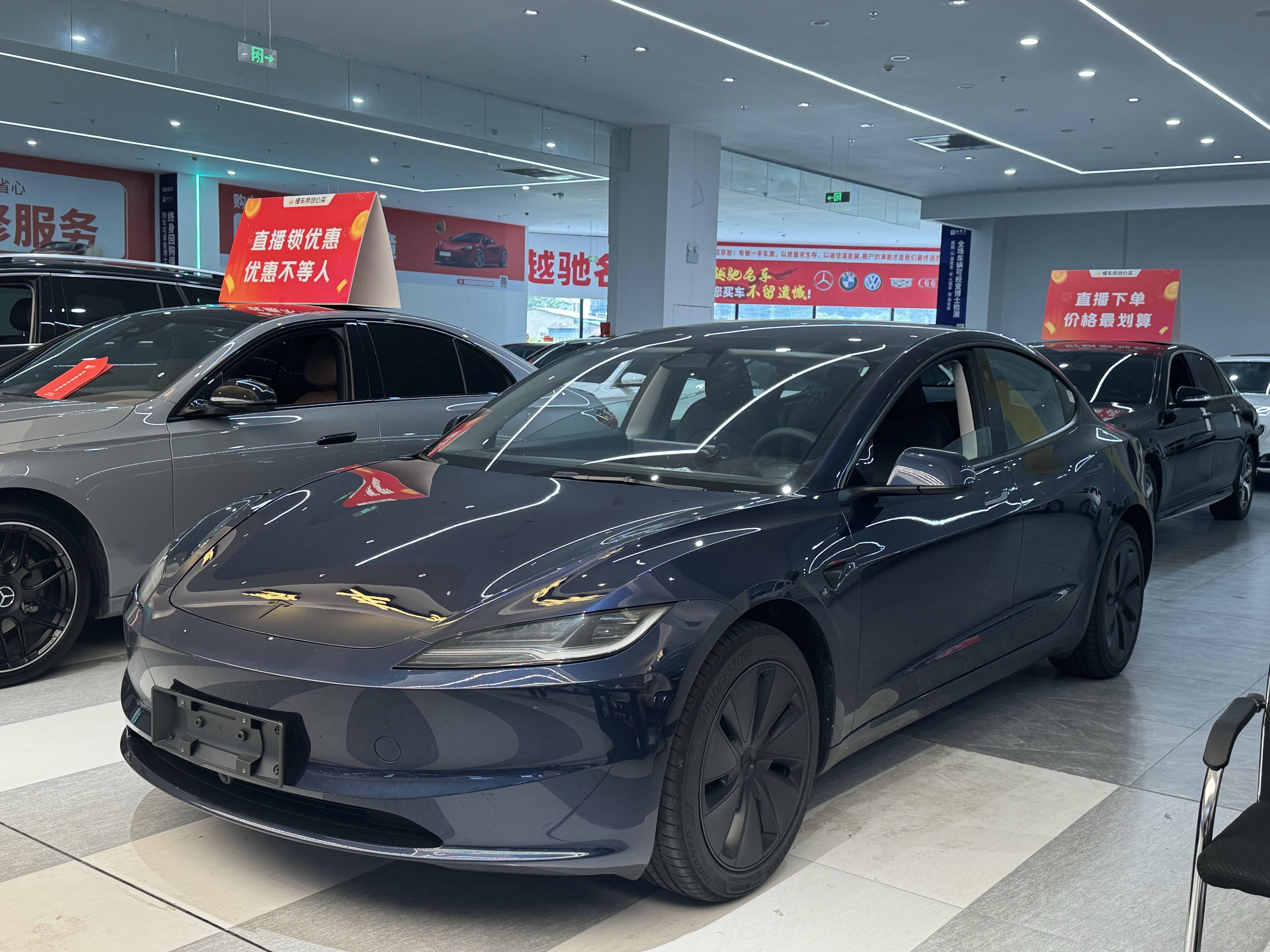 Tesla Model 3 2025 thumb 9