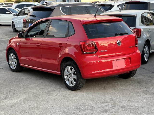 Volkswagen Polo 2013 thumb 3