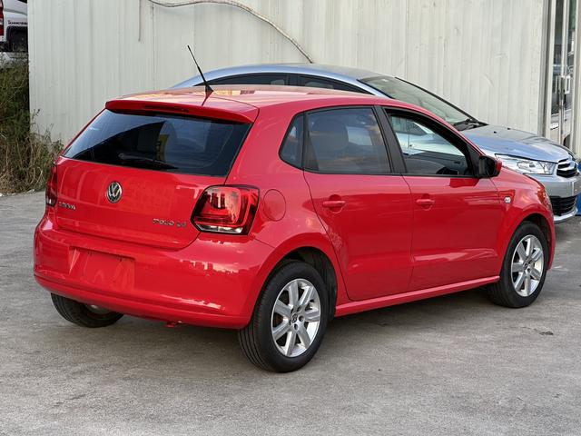 Volkswagen Polo 2013 thumb 4
