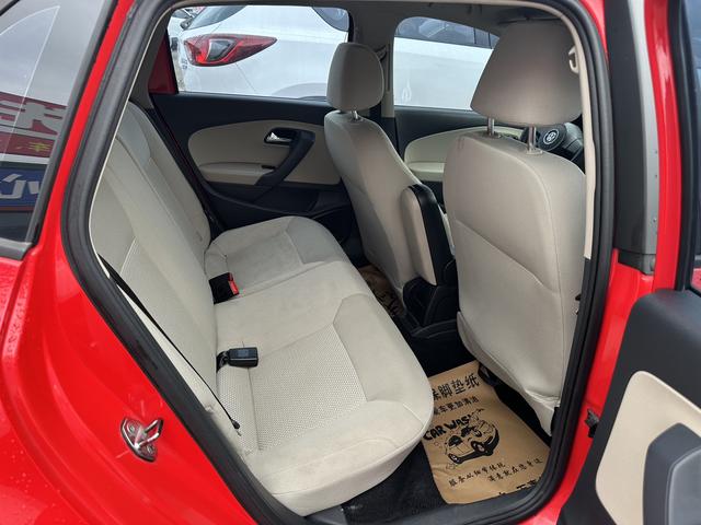 Volkswagen Polo 2013 thumb 9