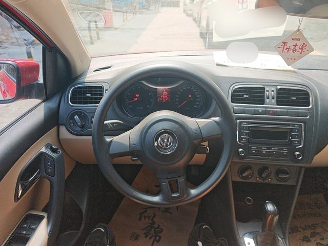 Volkswagen Polo 2013 thumb 12