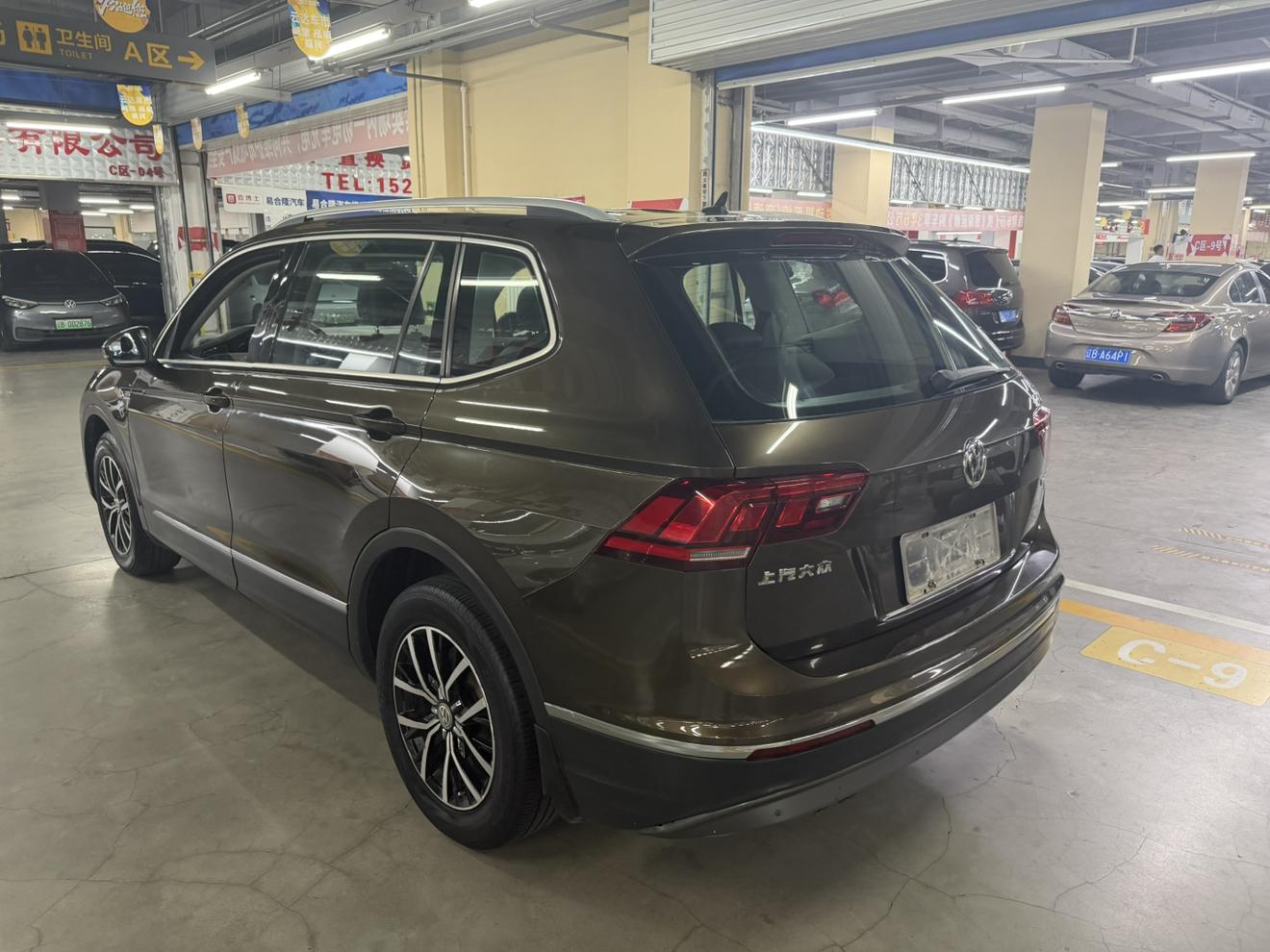 Volkswagen Tiguan 2017 thumb 3
