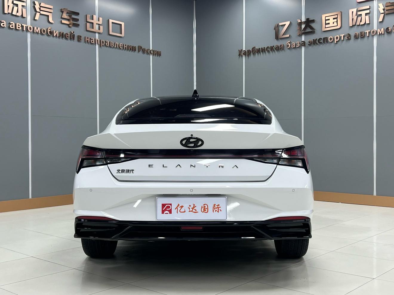 Hyundai Elantra 2022 thumb 3