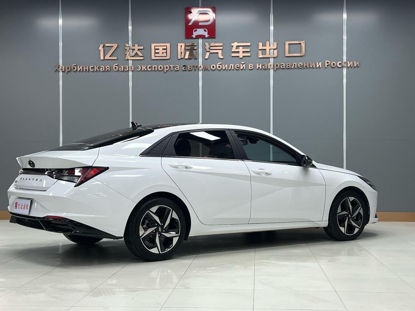 Hyundai Elantra 2022 thumb 4