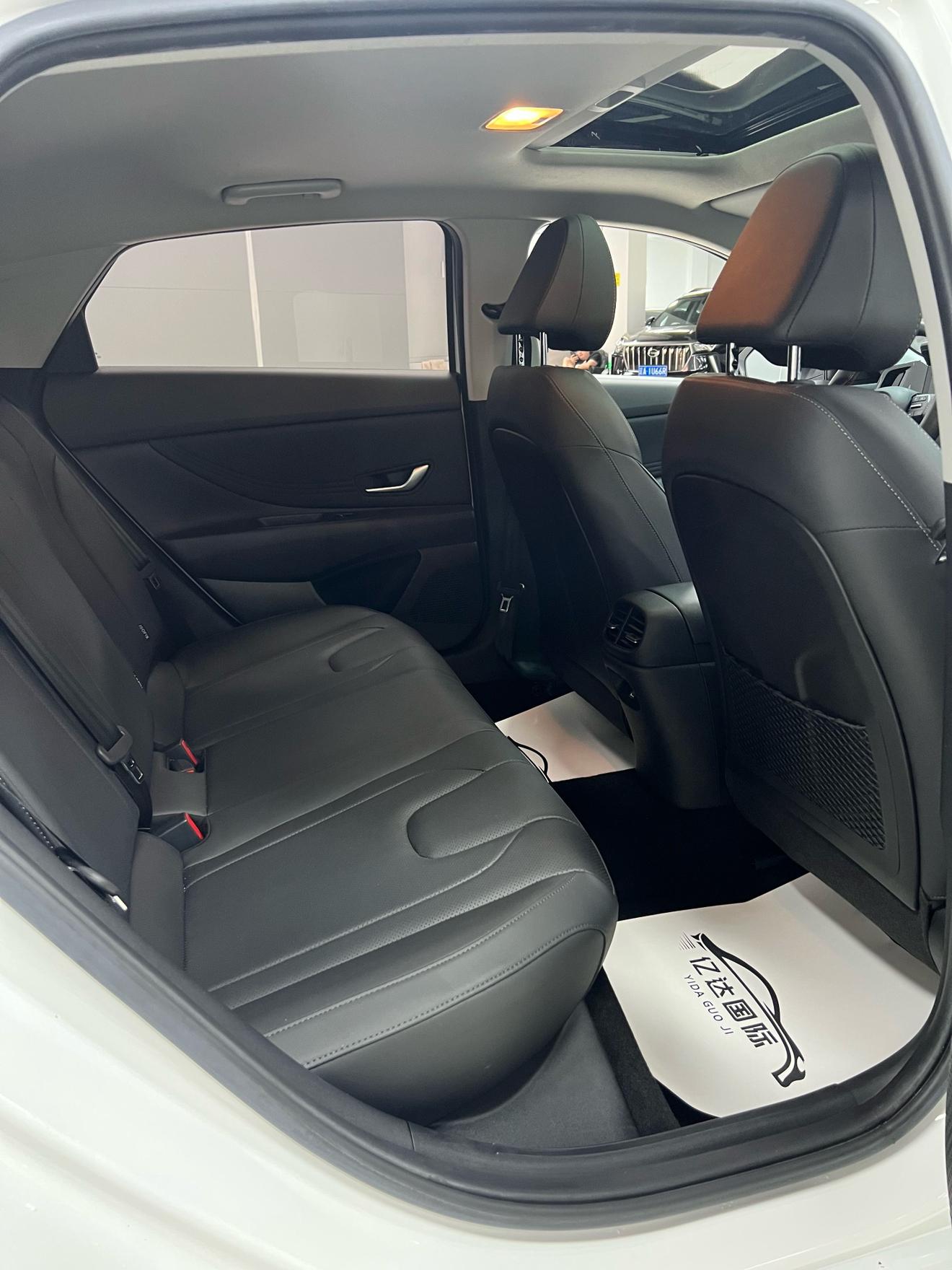 Hyundai Elantra 2022 thumb 10