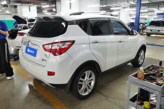 Changan CS35 2015 thumb 2