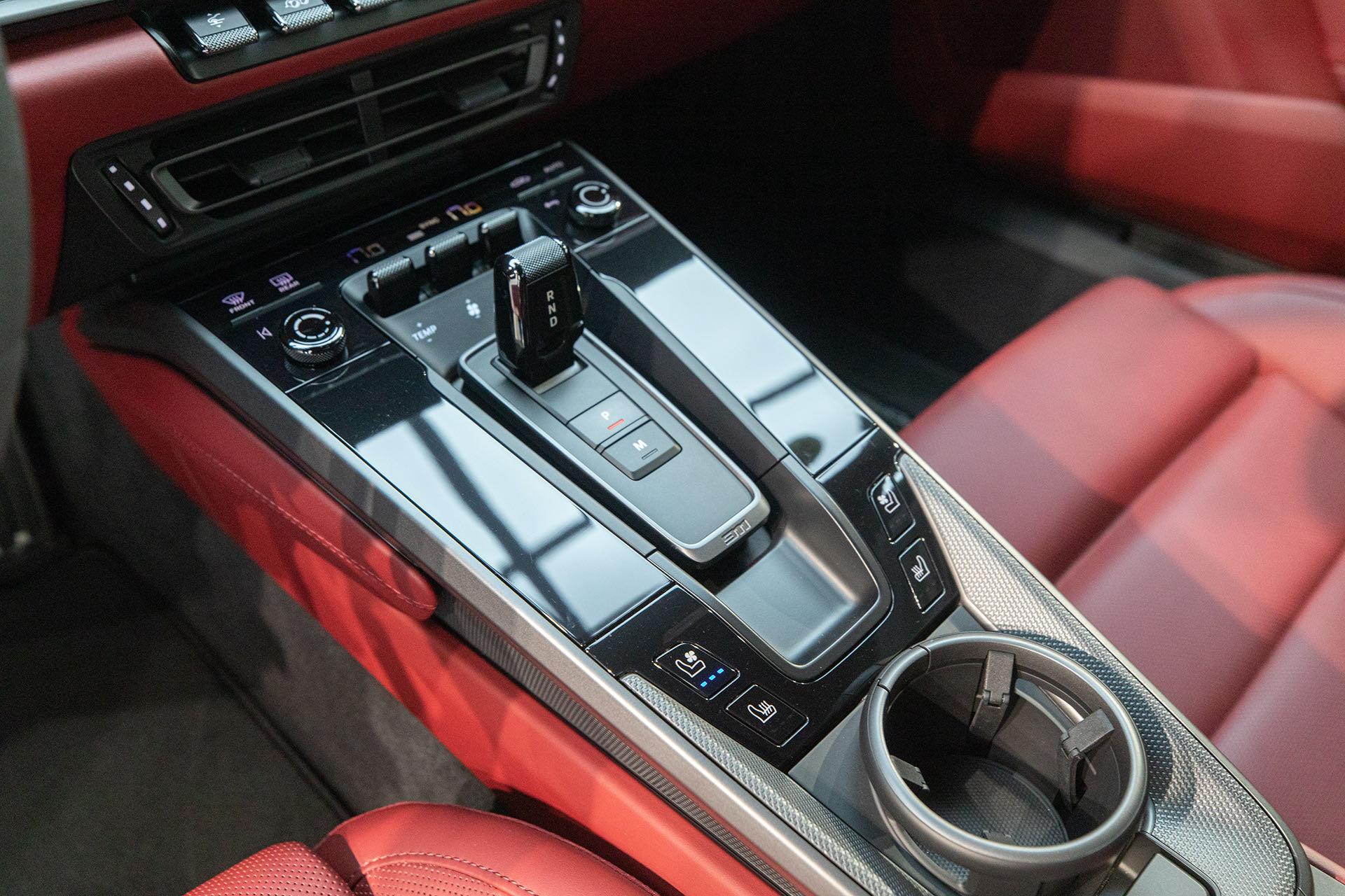 Porsche 911 2023 thumb 8