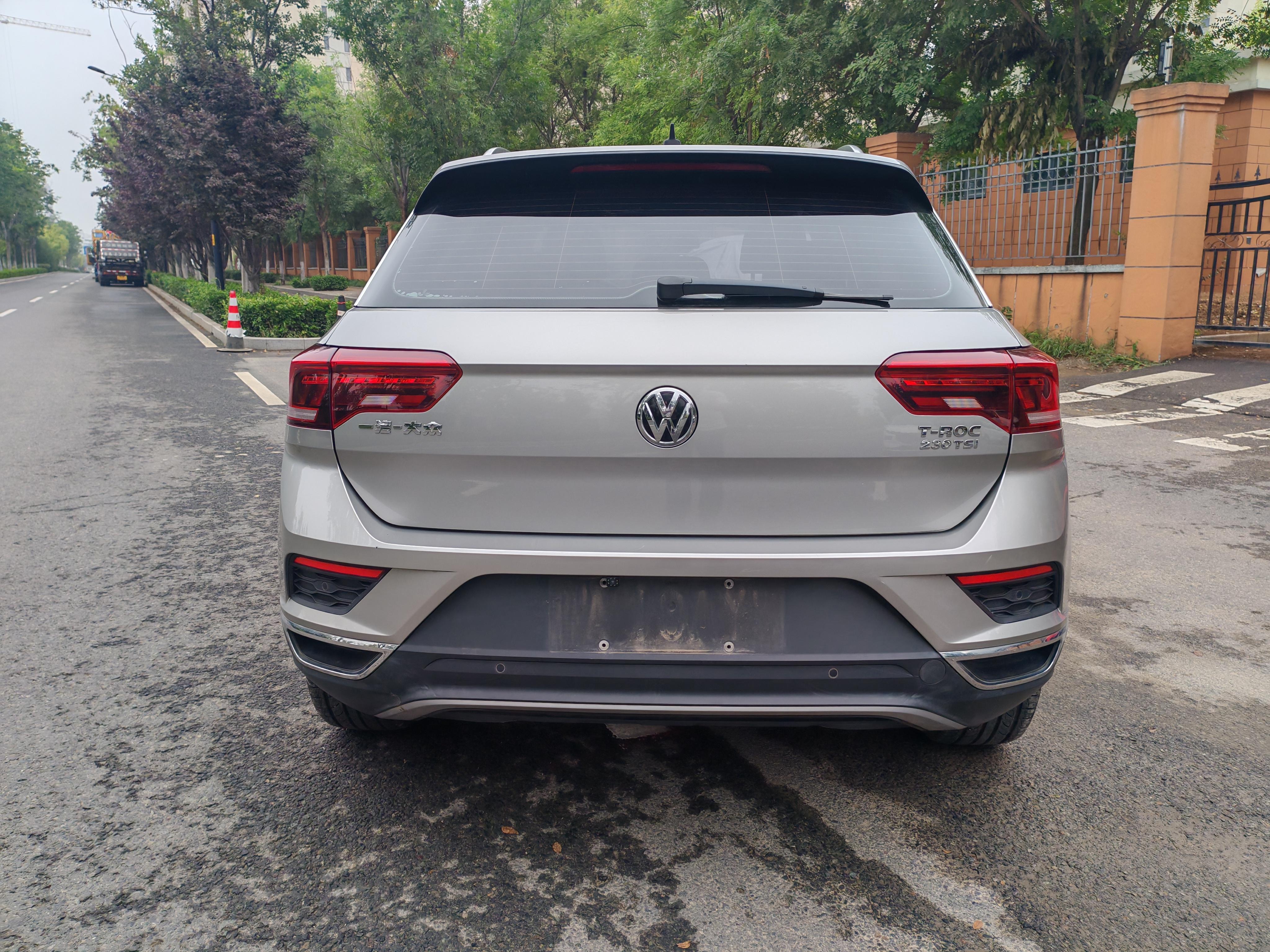 Volkswagen T-Roc 2018 thumb 3