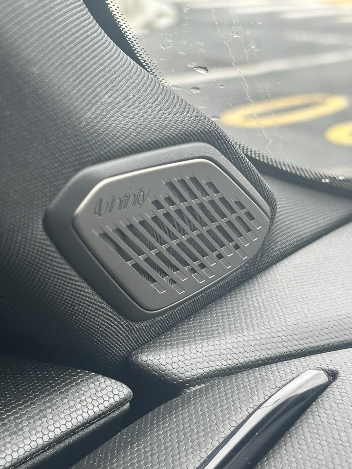 Lynk & Co 03 2023 thumb 6